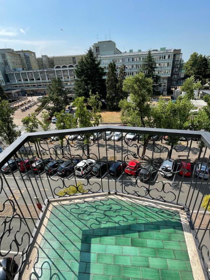 Bnb Il Bicciolano 2 - Bilocale Fronte Ospedale Vercelli Eksteriør billede